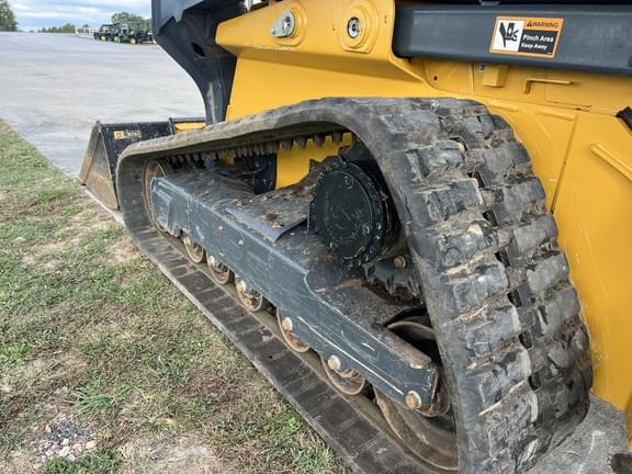 Image of John Deere 333G equipment image 4