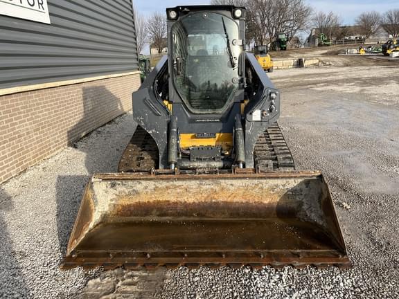 Image of John Deere 333G equipment image 4