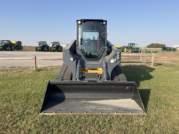 Image of John Deere 333G equipment image 1