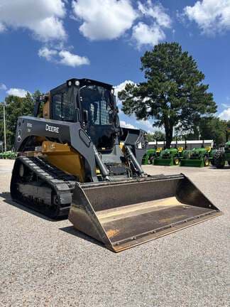Image of John Deere 333G equipment image 1