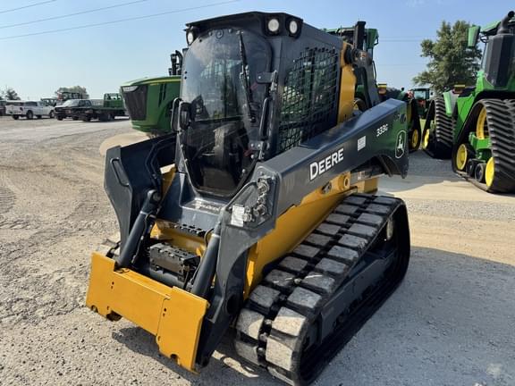 Image of John Deere 333G equipment image 1