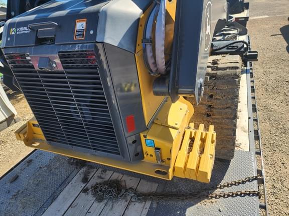 Image of John Deere 333G equipment image 1