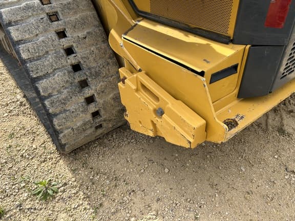 Image of John Deere 333G equipment image 4
