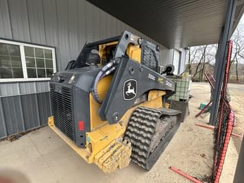 Main image John Deere 333G