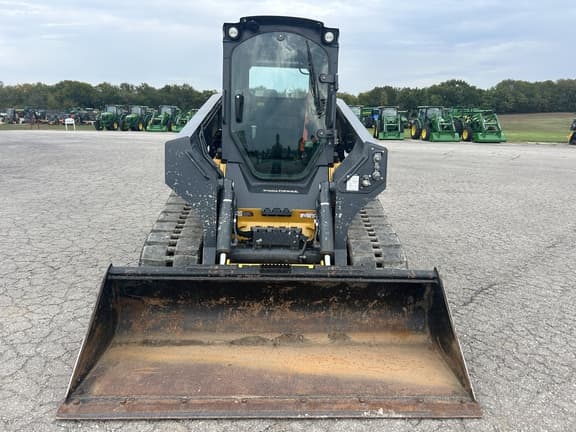 Image of John Deere 333G equipment image 2