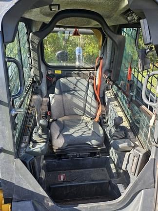 Image of John Deere 333G equipment image 1