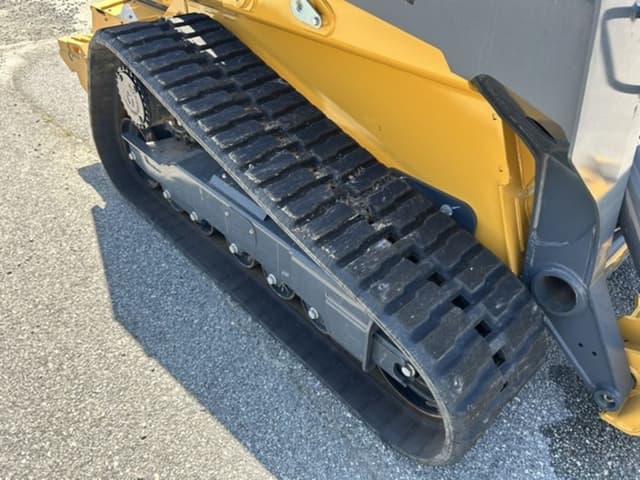 Image of John Deere 333G equipment image 3