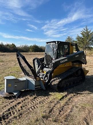 Image of John Deere 333G Primary image