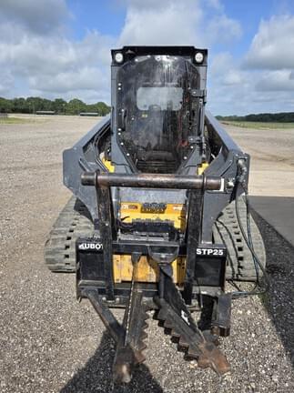 Image of John Deere 333G equipment image 2