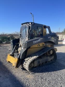 Image of John Deere 333G Image 0