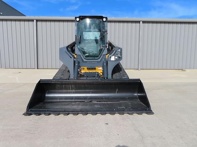 Image of John Deere 333G equipment image 2