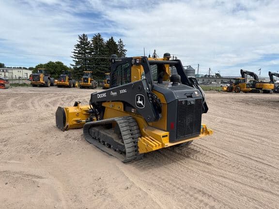 Image of John Deere 333G equipment image 2