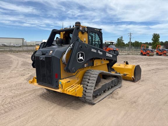 Image of John Deere 333G equipment image 4