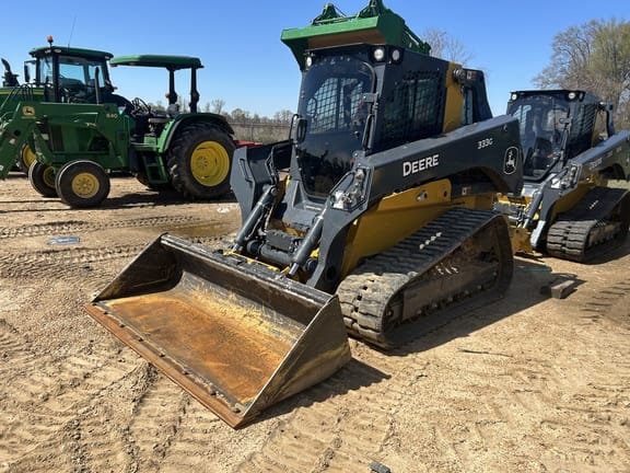 Main image John Deere 333G