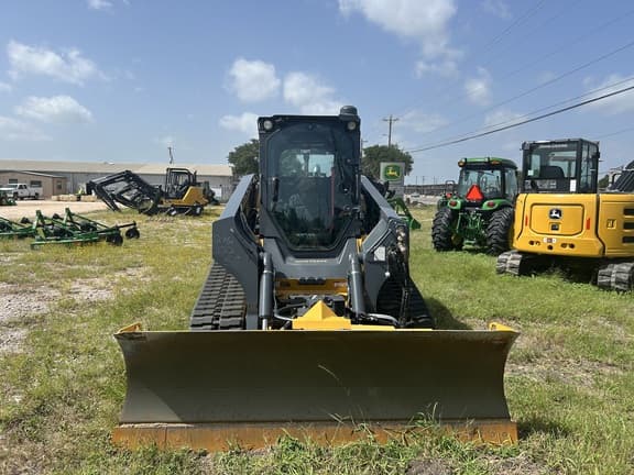 Image of John Deere 333G equipment image 2