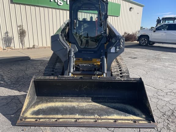 Image of John Deere 333G equipment image 3