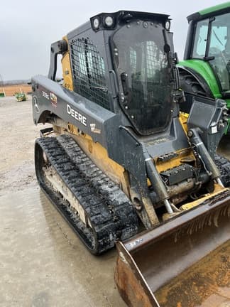 Image of John Deere 333G equipment image 2