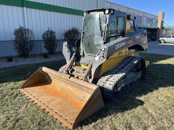Image of John Deere 333G equipment image 1