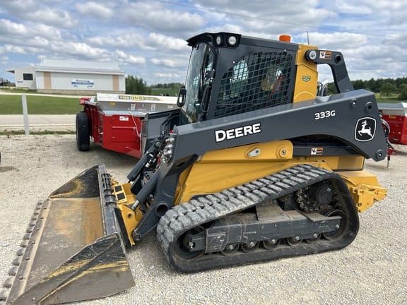 Main image John Deere 333G