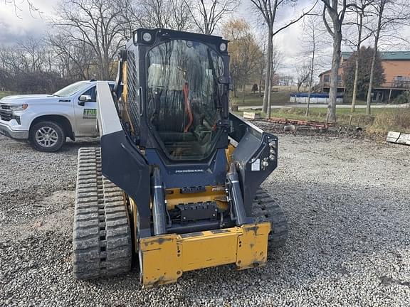 Image of John Deere 333G equipment image 1