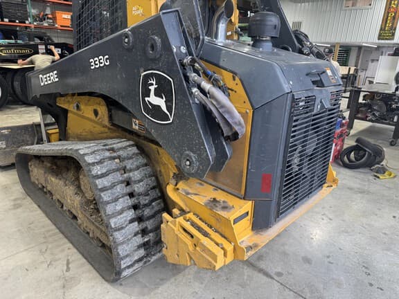 Image of John Deere 333G equipment image 3