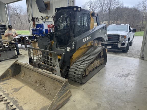 Image of John Deere 333G equipment image 1