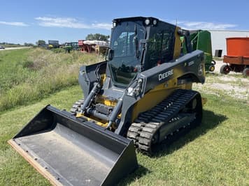 Main image John Deere 333G