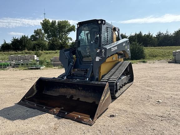 Image of John Deere 333G equipment image 2