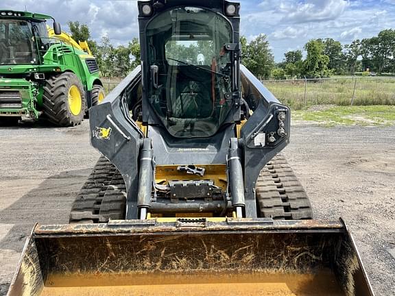 Image of John Deere 333G equipment image 4