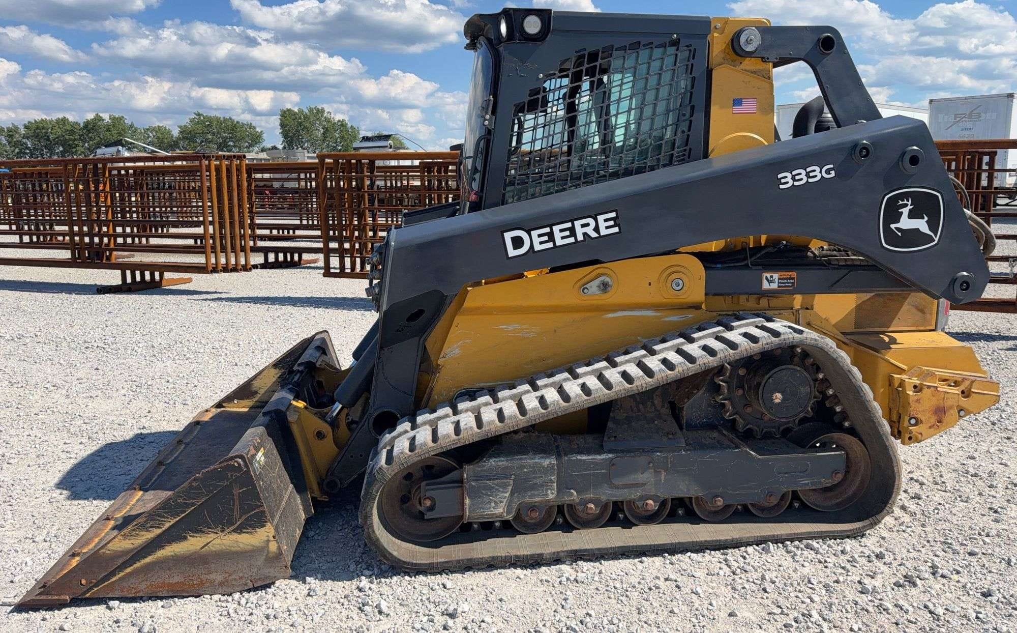 2023 John Deere 333G Equipment Image0