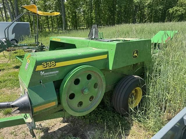 Image of John Deere 338 equipment image 2