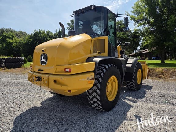 Image of John Deere 344P equipment image 3