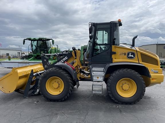 Image of John Deere 344P equipment image 1