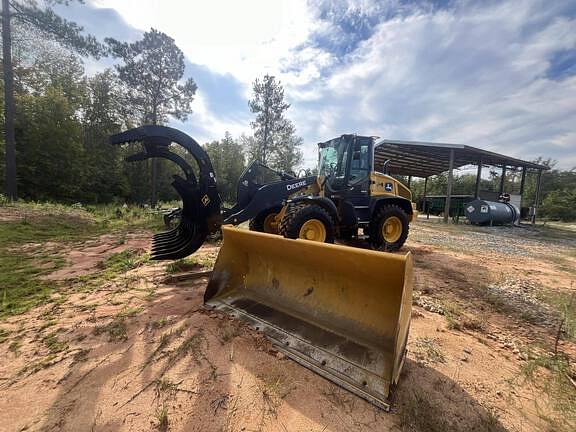 Image of John Deere 344P equipment image 3