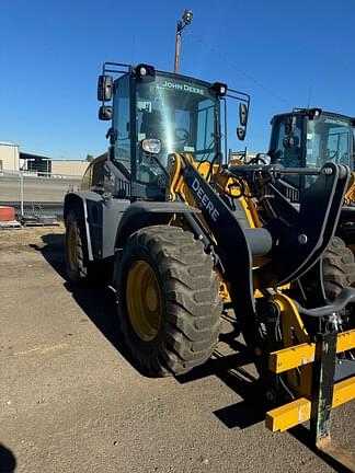 Image of John Deere 344L equipment image 3