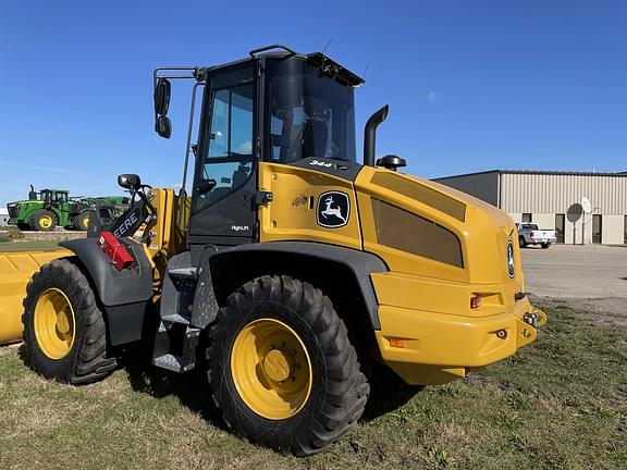 Image of John Deere 344P equipment image 3