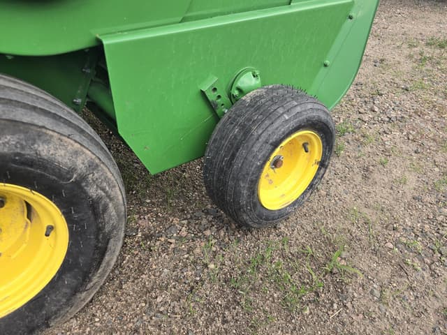 Image of John Deere 348 equipment image 3