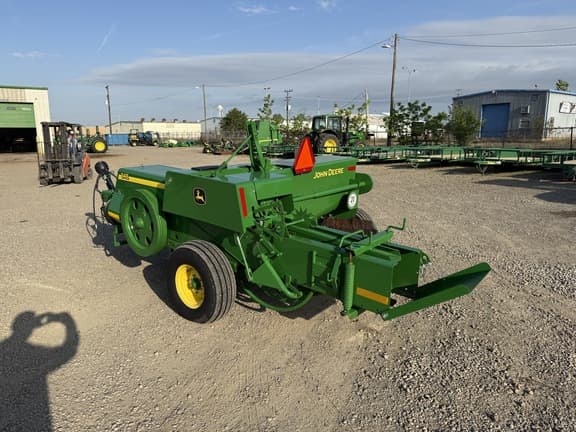 Image of John Deere 348 equipment image 2