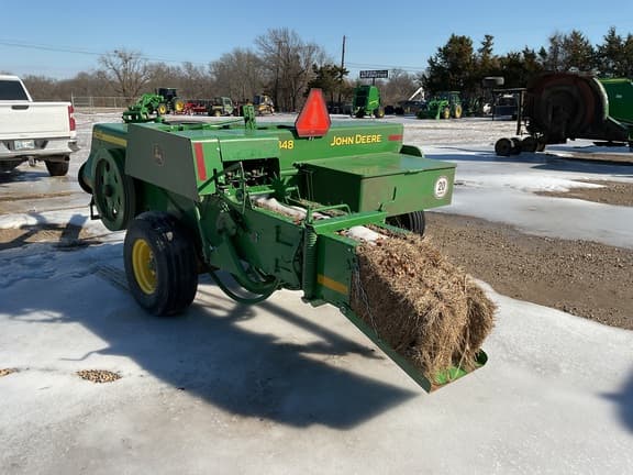 Image of John Deere 348 equipment image 4