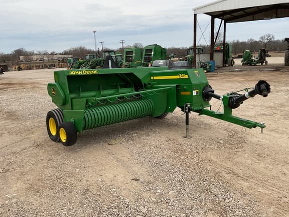 Image of John Deere 348 equipment image 4