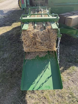 Image of John Deere 348 equipment image 3