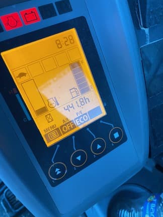 Image of John Deere 35P equipment image 1