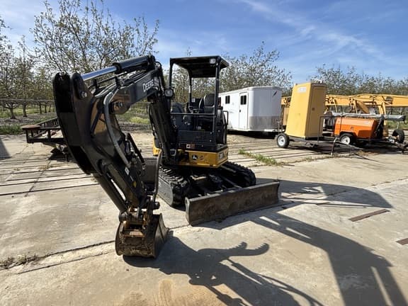 Image of John Deere 35P equipment image 3
