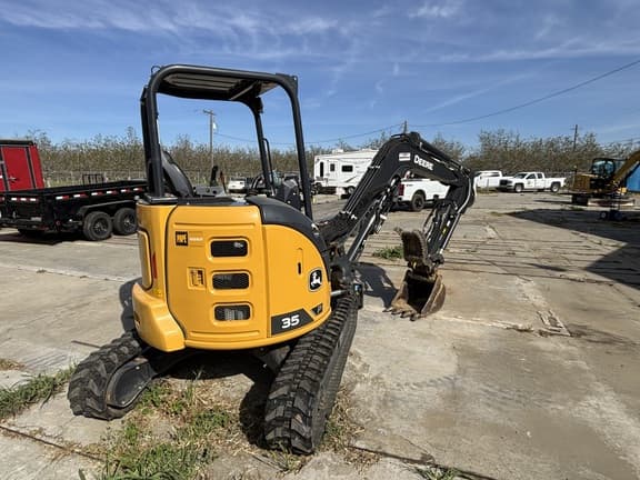 Image of John Deere 35P equipment image 2