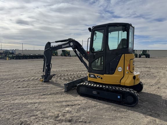 Image of John Deere 35P equipment image 2