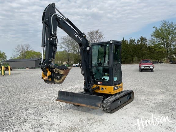 Image of John Deere 35P equipment image 4
