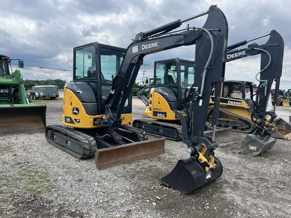 2023 John Deere 35P Equipment Image0