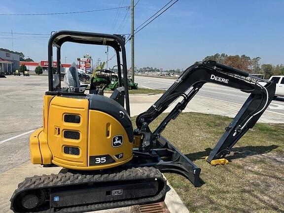 Image of John Deere 35P equipment image 1