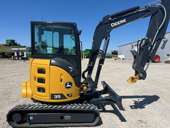 Image of John Deere 35P equipment image 4