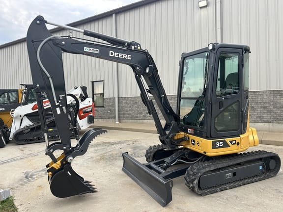 2023 John Deere 35P Equipment Image0